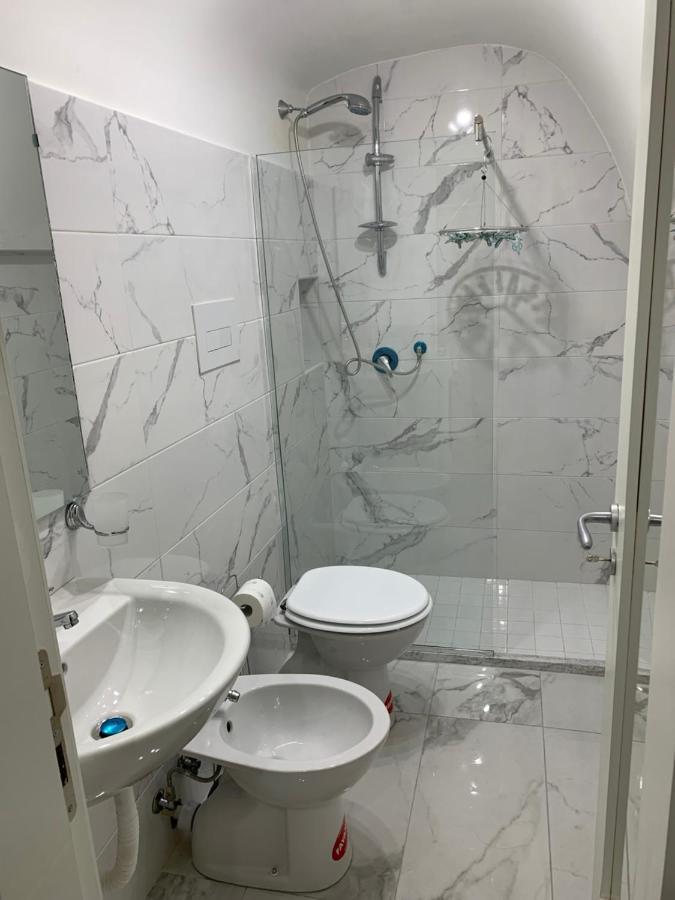 A Cas E Nanninell Apartment Наполи Екстериор снимка